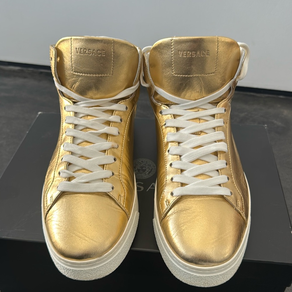 Versace Hight Top Sneakers